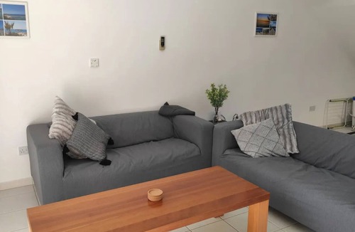 Universal House | Iris Village 2 Bedroom / 2 Bathroom Townhouse