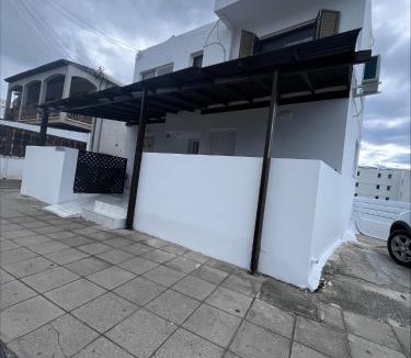 Paphos Apartment | Jacks Apartment