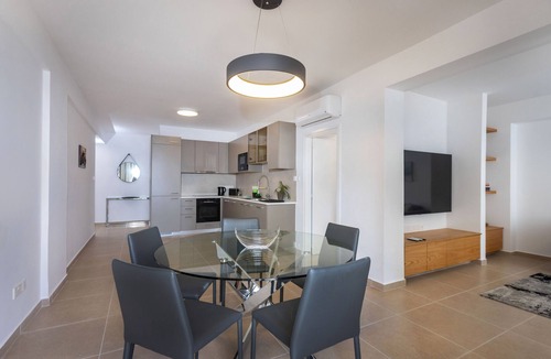 Neapolis Apartment | Kanika Seabreeze Apartment