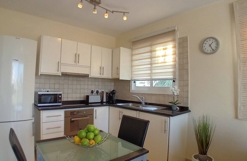 Paphos Apartment | Kato Paphos Suites - 1-Bed Apartment, Great location, Pool view, Wi-Fi & a/c.
