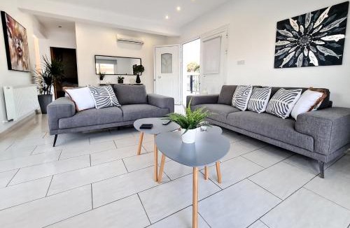 Peyia Town Villa | Katya-Sofia Villa - Tranquility with Sea View