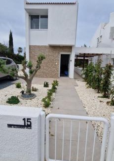 Chlorakas Villa | King Alexander Villa15-Just a 200m walk to the sea