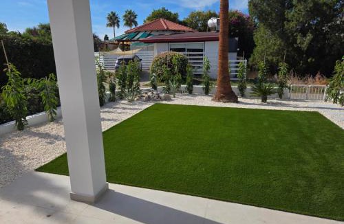 Chlorakas Villa | King Alexander Villa15-Just a 200m walk to the sea