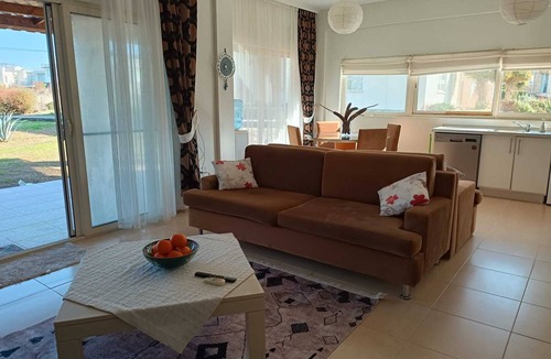 Karavas Apartment | Kyrenia - Esentepe Turtle Village Sea Villa with Garden