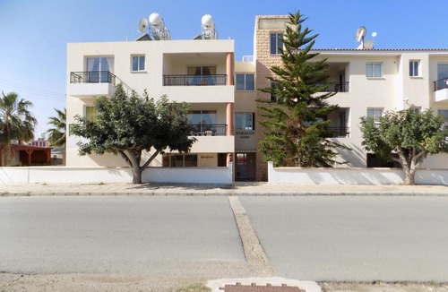 Paphos House | Kyriakos Court