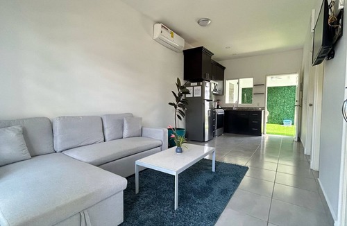 Jinotepe House | La tranquilidad te espera · Casa Violeta con piscina privada