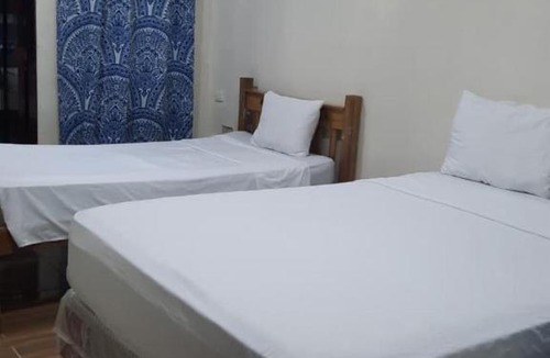 Pochomil Hostel | Laguna Hostal Ocean Beach