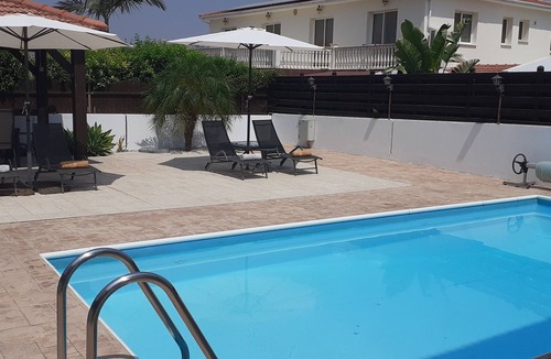 Alethriko Villa | Large Villa With Private Pool