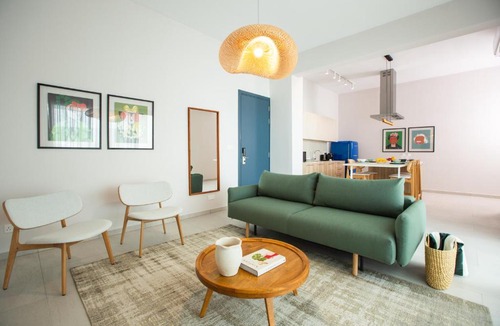 Oroklini Apartment | Larnaca LIV & CO Suites