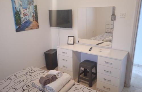 Pervolia Apartment | Larnaca, Pervolia 1 bedroom seaside apartment