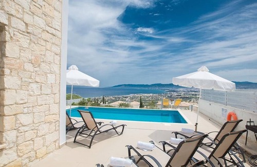 Latchi House | Latchi Ferienvilla EV21 by Interhome