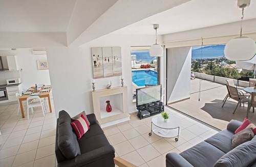 Latchi House | Latchi holiday villa EV20