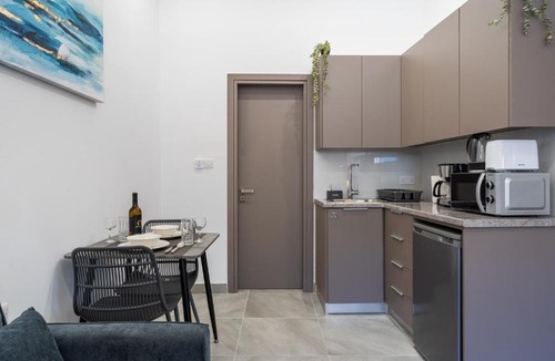 Larnaca City Centre Apartment | Le Bandit Studio in City Center