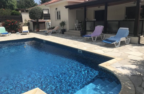 Souni-Zanakia House | "Le Caroubier" Splendid 3 Bedrooms Bungalow