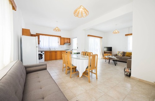 Argaka Villa | Lemon Grove Ena: Modern villa with private swimming pool set close to the beach in Argaka