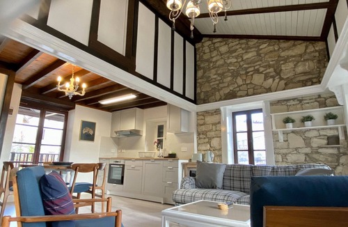 Dhoros Villa | Leonys House