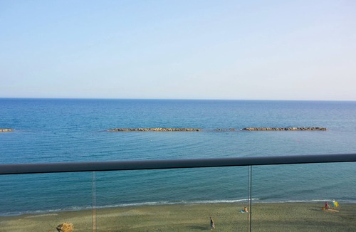 Agios Tychon Apartment | Limassol on the Beach Apartment