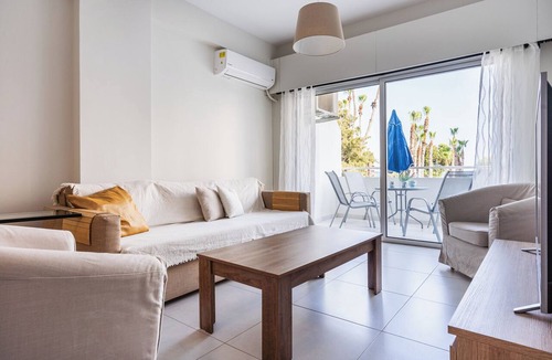 Limassol Apartment | Limassol Seafront Family Suite Beachfront Stay