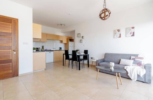 Pyrgos Apartment | Limassol Star 21 by Sky Universe