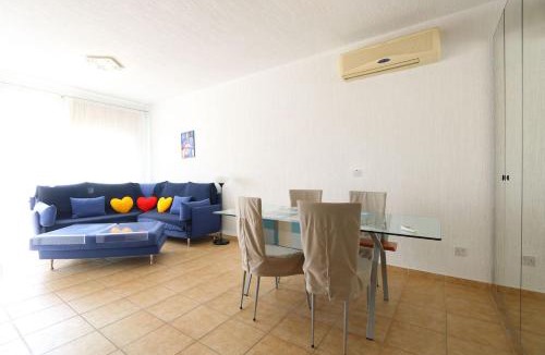 Paphos Apartment | Limnaria Gardens B