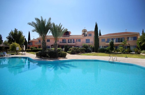 Paphos Apartment | Limnaria Villas ground floor apartment