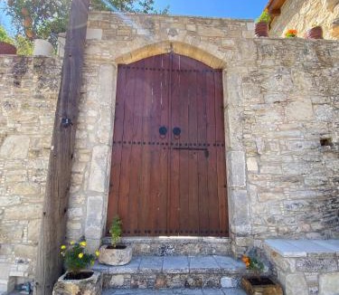 Lofou House | Lofitiko