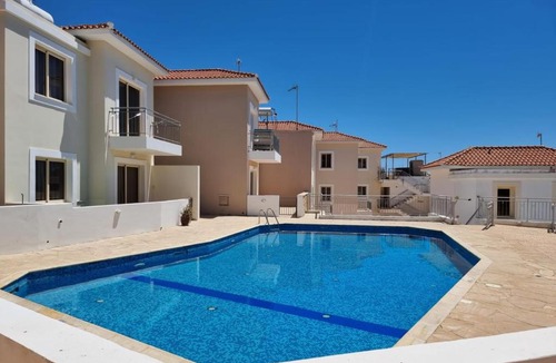 Peyia Town Apartment | Lovely apartment in quite complex with pool, 108
