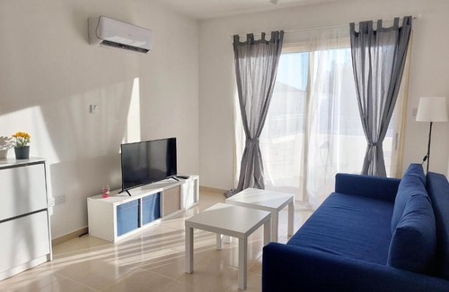 Peyia Town Apartment | Lovely apartment in quite complex with pool, 108