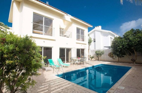Protaras Villa | Lovely villa perfect for families, great location