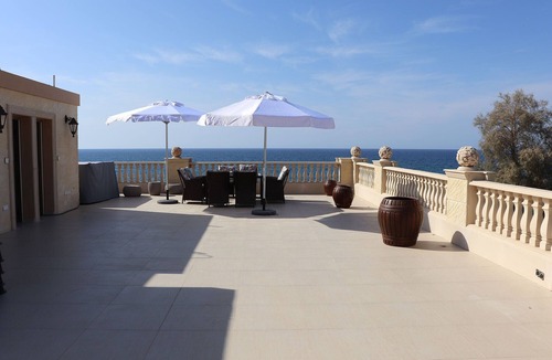 Ayia Marina Chrysochous Villa | Luksuzna Vila, ob plaži z bazenom