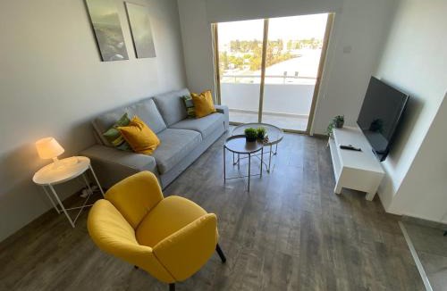 Skala Apartment | Luxurious Penthouse in Larnaca Center 300m From The Beach