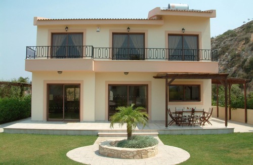 Pissouri Villa | Luxurious private holiday villa in the heart of Pissouri Bay.2 min walk to beach