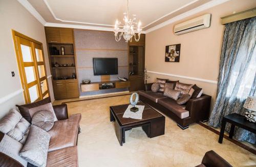 Vasilia House | Luxurious Private Villa With Pool And Mountain View