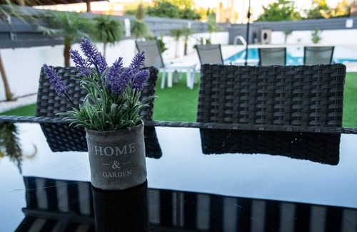 Oroklini Apartment | Luxury 2 bedroom apartment with Pool