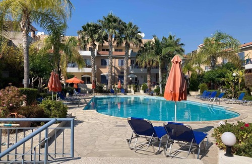 Universal Villa | Luxury 3 Bed Semi Detached Villa with roof terrace. Free Air Con, Wi-Fi & TV