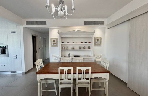 Potamos tis Germasogeias Apartment | Luxury Beach Front Flat Kyma 3