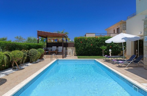 Pegeia Villa | Luxury Coral Bay Villa | Villa Shanta | 3 Bedroom Villa | Distant Sea Views