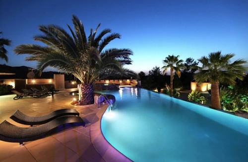 Politiko Villa | Luxury~Dreamy~Private |Rancho Relaxo Sha| Spacious Pool, Tennis Court, Horses.