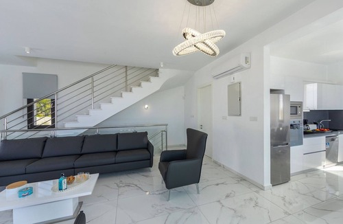 Paphos Villa | Luxury Paphos Villa | Villa Aldebaran | 5 Bedroom Villa | Private Swimming Pool.