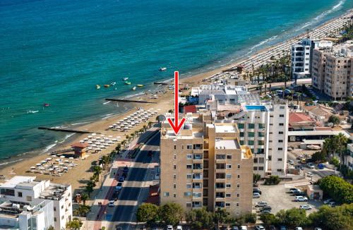 Larnaca Apartment | Luxury Stay at Mackenzie Beach with Private Parking and Balcony