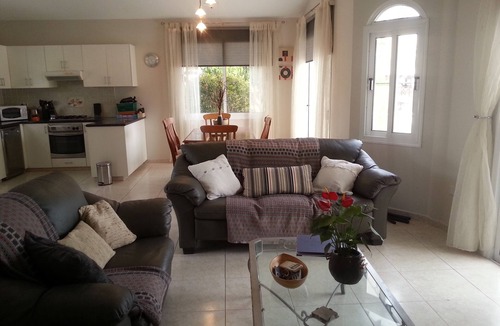 Pegeia Villa | Luxury, Superb location, All day Sun around Large Pool, Hot Tub, 3 Beds En Suite