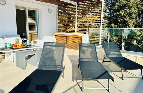 Geroskipou Villa | Luxury Villa Bird of Paradise.With Private Pool close to beach and Paphos centre