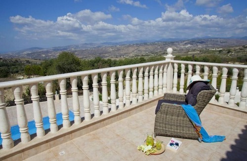 Stroumpi Villa | Luxury Villa in Stroumbi Paphos Cyprus