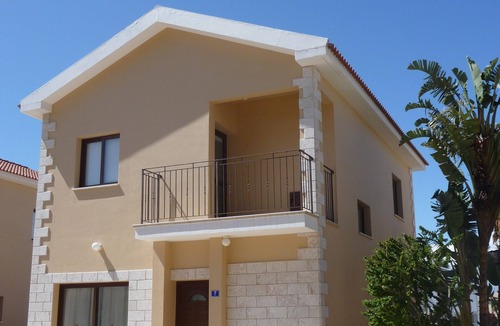 Cape Greko Villa | Luxury Villa with Heated Pool. Walk to Beaches and Grecian Park Hotel. Wi-Fi.