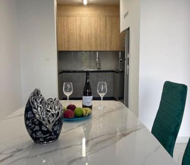 Peyia Town House | Luxury Vintage Suite
