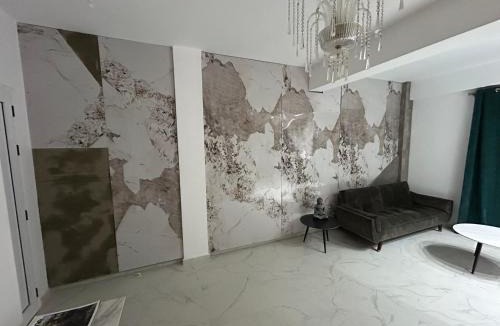 Peyia Town House | Luxury Vintage Suite