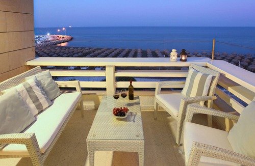 Larnaca Apartment | Mackenzie Seafront Suite