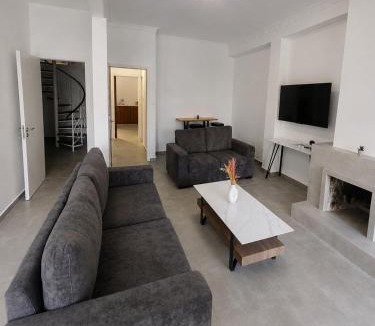 Larnaca City Centre House | Maestro Ermou House