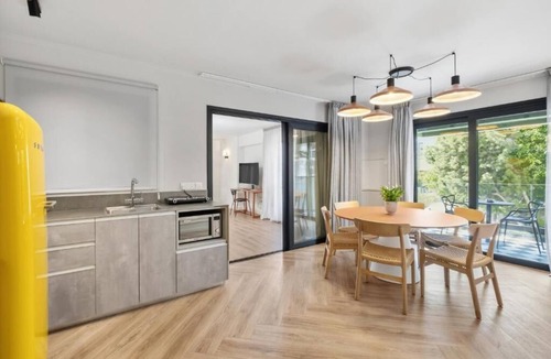 Larnaca City Centre Apartment | Maestro St Lazar Apartments