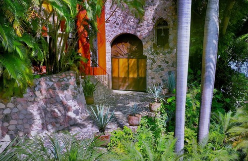 Alta Vista Villa | Majestic Tuscan Villa/Over ROMANTIC ZONE/Walk To Beach/Private w/Views/